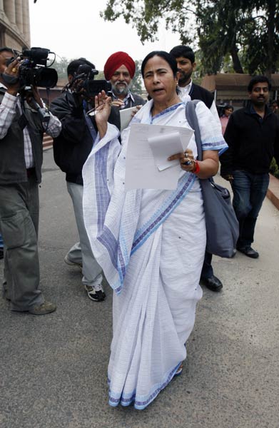 हंगामेदार बजट सत्र की हुई शुरूआत