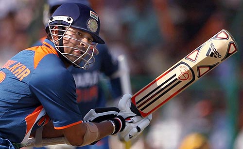 वनडे क्रिकेट में पहला दोहरा शतक सचिन के नाम