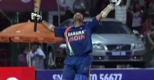 वनडे क्रिकेट में पहला दोहरा शतक सचिन के नाम