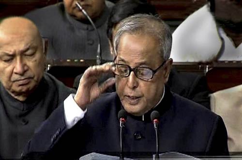 प्रणब मुखर्जी ने पेश किया लोक लुभावन बजट