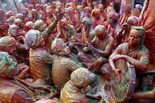 होली की मस्‍ती में सराबोर हुए देशवासी