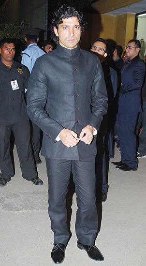 'फिल्‍म फेयर अवार्ड-2010' में लगा सितारों का जमघट