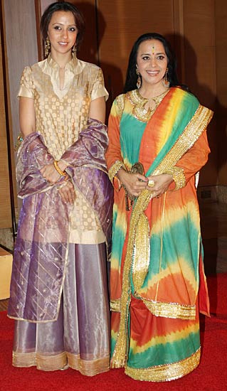 अनिल अंबानी की पार्टी में जुटे बॉलीवुड सितारे