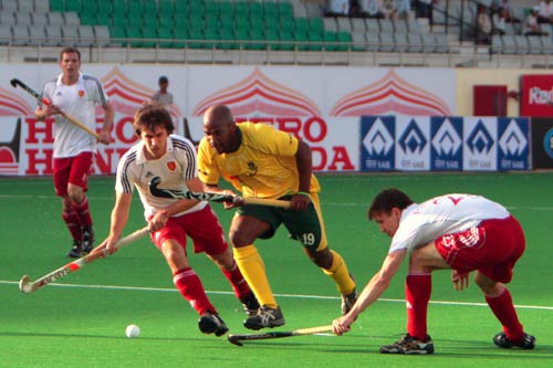 हॉकी वर्ल्‍ड कप: इंग्‍लैंड ने दक्षिण अफ्रीका को धोया