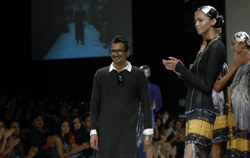 फैशन वीक का चौथा दिन: आनंद काबरा का शो