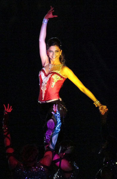 रोमांच से भरे आईपीएल-3 में ग्‍लैमर का तड़का