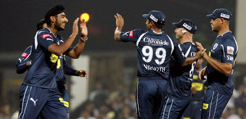 केकेआर ने चैंपियन चार्जर्स को किया डिस्चार्ज