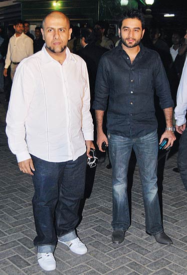 रोमांच से भरे आईपीएल-3 में ग्‍लैमर का तड़का