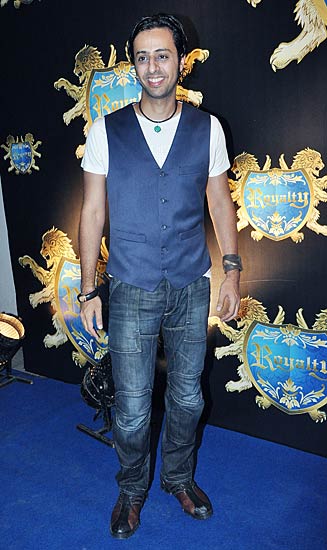 शिल्‍पा की पार्टी में सितारों ने बिखेरी चमक...