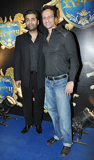 शिल्‍पा की पार्टी में सितारों ने बिखेरी चमक...