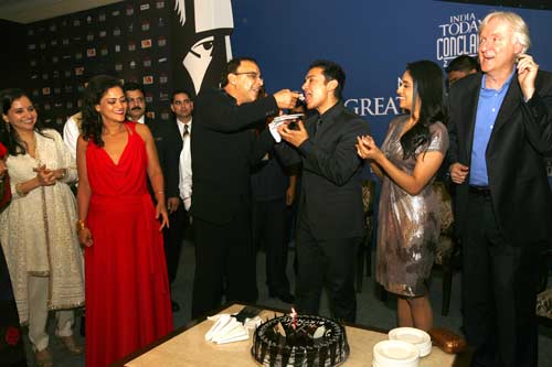 इंडिया टुडे कॉनक्‍लेव के रात्रिभोज में जुटी हस्तियां...