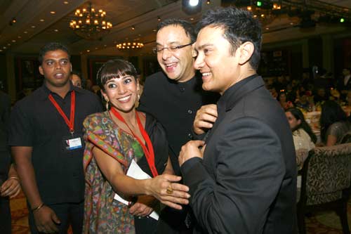 इंडिया टुडे कॉनक्‍लेव के रात्रिभोज में जुटी हस्तियां...