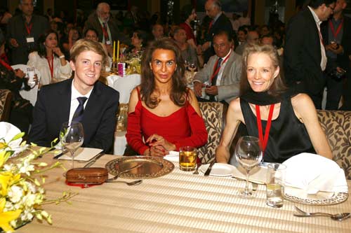 इंडिया टुडे कॉनक्‍लेव के रात्रिभोज में जुटी हस्तियां...