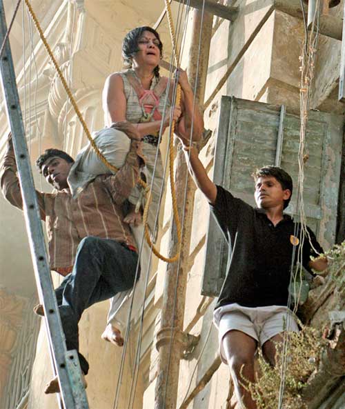 कोलकाता के स्‍टीफन बिल्डिंग में आग का तांडव