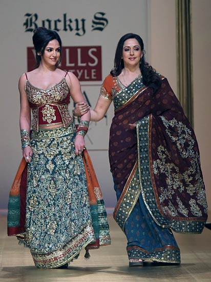 फैशन वीक के दौरान रैंप पर बड़े नामों की चमक