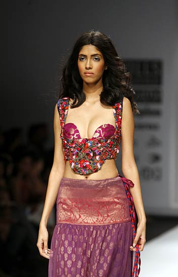 विल्‍स इंडिया फैशन वीक का ग्रैंड फिनाले