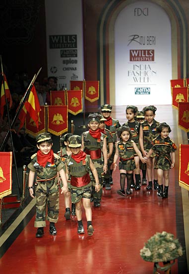 विल्‍स इंडिया फैशन वीक का ग्रैंड फिनाले