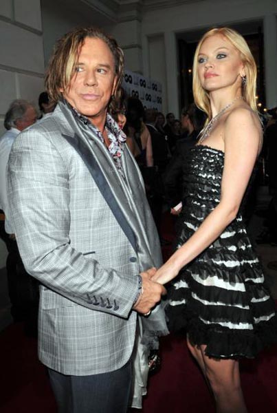 सरहदों को लांघ कर परवान चढ़ा इश्‍क...