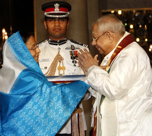 आमिर, ए आर रहमान को मिले पद्म पुरस्‍कार...