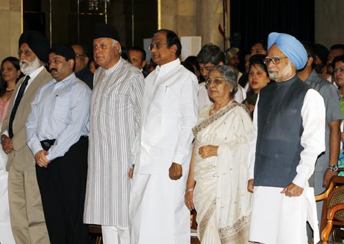 आमिर, ए आर रहमान को मिले पद्म पुरस्‍कार...