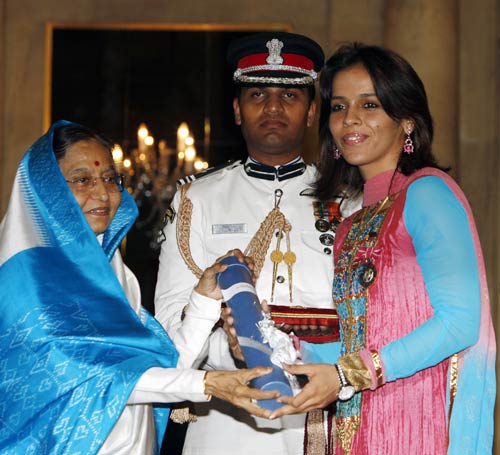 आमिर, ए आर रहमान को मिले पद्म पुरस्‍कार...