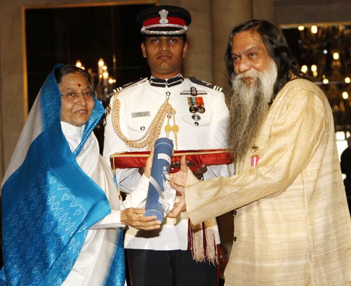 आमिर, ए आर रहमान को मिले पद्म पुरस्‍कार...