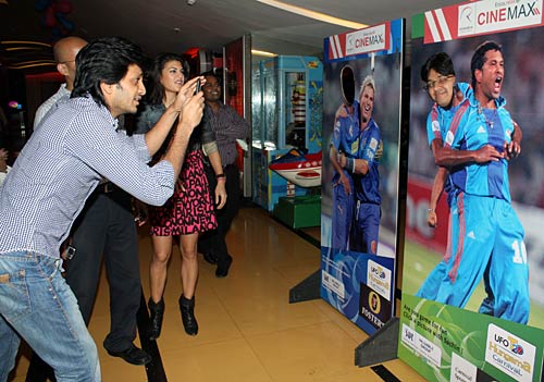 फिल्‍म 'क्‍लैश ऑफ द टाइटन्‍स'  का प्रीमियर...