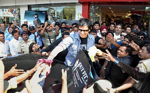 फिल्‍म प्रमोशन में जुटे बॉलीवुड के सितारे...