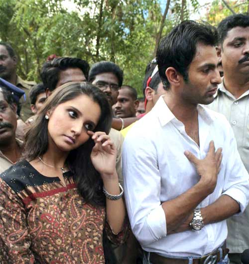 पहली बार साथ-साथ दिखे शोएब और सानिया