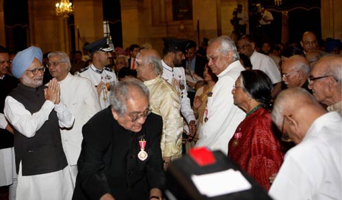 अभिनेता सैफ अली खान को मिला 'पद्मश्री' सम्‍मान