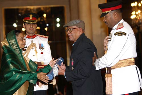 अभिनेता सैफ अली खान को मिला 'पद्मश्री' सम्‍मान