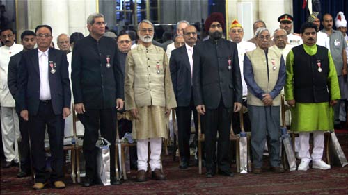 अभिनेता सैफ अली खान को मिला 'पद्मश्री' सम्‍मान