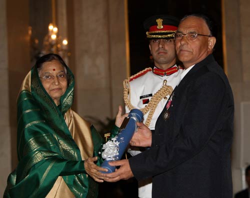 अभिनेता सैफ अली खान को मिला 'पद्मश्री' सम्‍मान