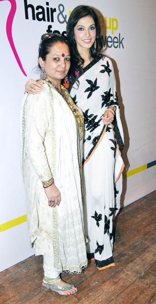 जिनके आने से गुलजार होती हैं महफिलें...