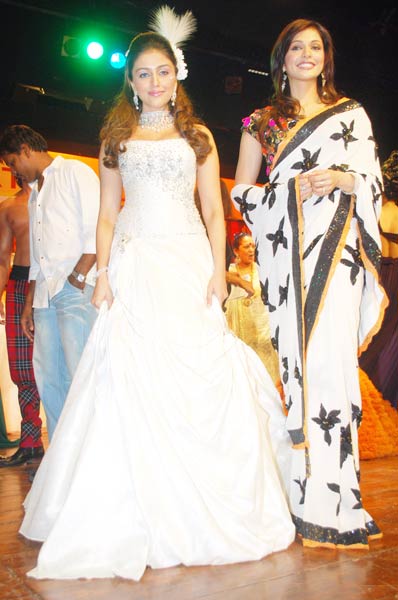 जिनके आने से गुलजार होती हैं महफिलें...