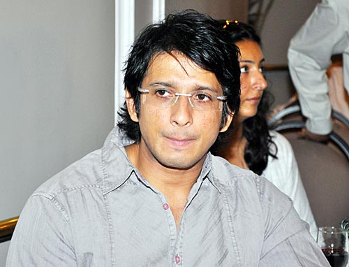 जिनके आने से गुलजार होती हैं महफिलें...