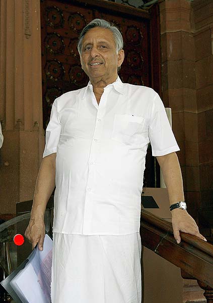 हंगामें की भेंट चढ़ा लोकसभा का पहला दिन