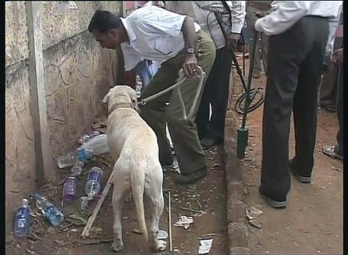 बैंगलोर में आईपीएल मैच से पहले दोहरा विस्फोट