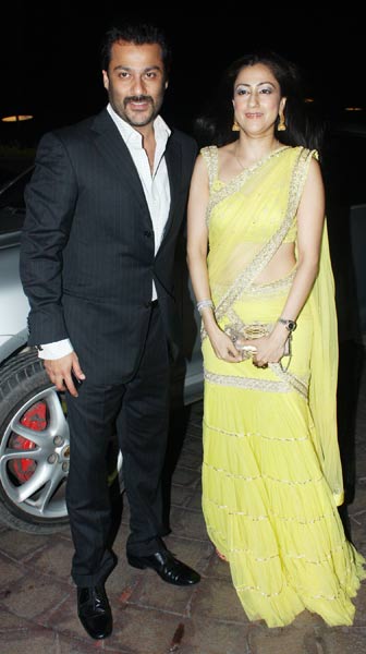 लैला खान के रिसेप्‍शन में लगा सितारों का मेला...