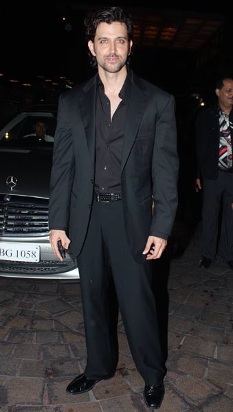 लैला खान के रिसेप्‍शन में लगा सितारों का मेला...