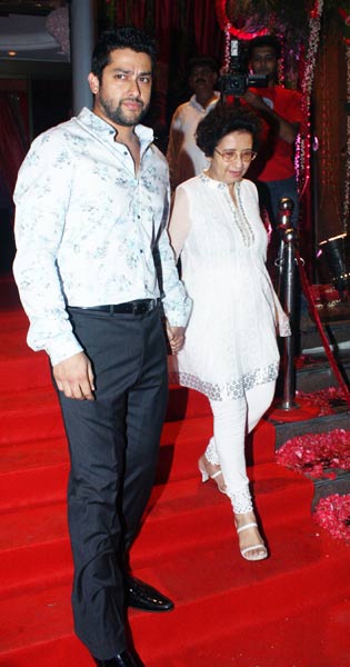 लैला खान के रिसेप्‍शन में लगा सितारों का मेला...