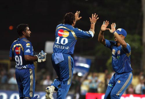 मुंबई की जीत में पोलार्ड, तिवारी और रायुडु बने हीरो