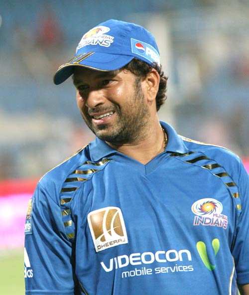 मुंबई की जीत में पोलार्ड, तिवारी और रायुडु बने हीरो