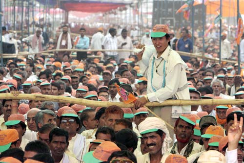 महंगाई के खिलाफ बीजेपी ने हल्‍ला बोला