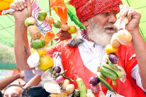 महंगाई के खिलाफ बीजेपी ने हल्‍ला बोला