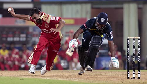 डेक्कन को हरा आईपीएल-3 की नंबर तीन टीम बनी बैंगलोर