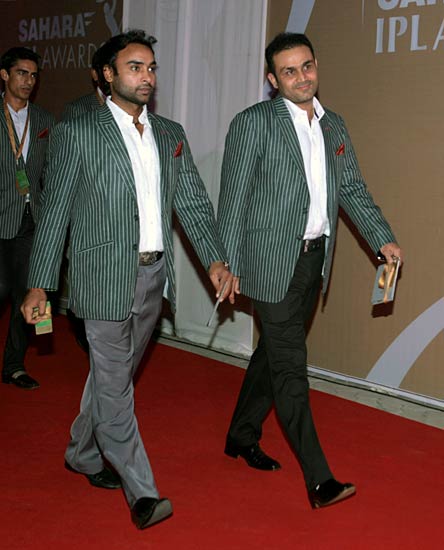 टी-20 वर्ल्‍ड कप में उतरा आईपीएल पार्टियों का नशा