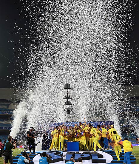 आईपीएल-3 की चैंपियन बनी चेन्‍नई सुपरकिंग्‍स...