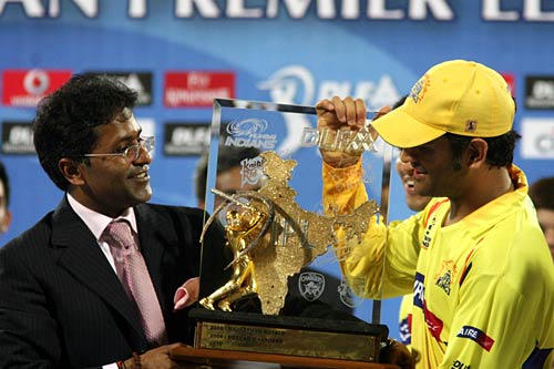 आईपीएल-3 की चैंपियन बनी चेन्‍नई सुपरकिंग्‍स...