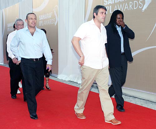 टी-20 वर्ल्‍ड कप में उतरा आईपीएल पार्टियों का नशा